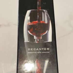 NWT wine decanter